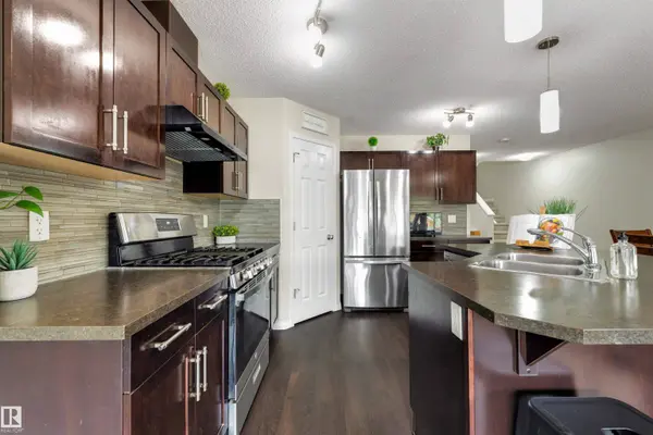 2422 CASSIDY WY SW, Edmonton, AB T6W 3E2