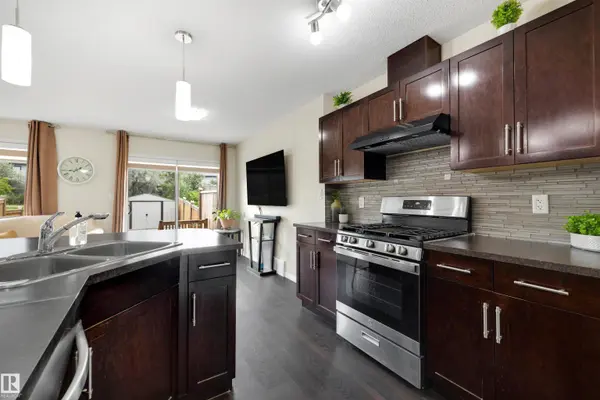 2422 CASSIDY WY SW, Edmonton, AB T6W 3E2