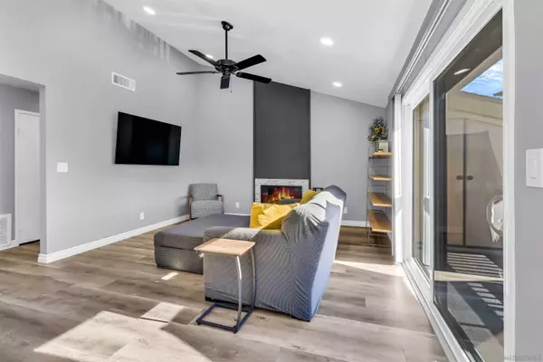 7780 Parkway Dr #104, La Mesa, CA 91942