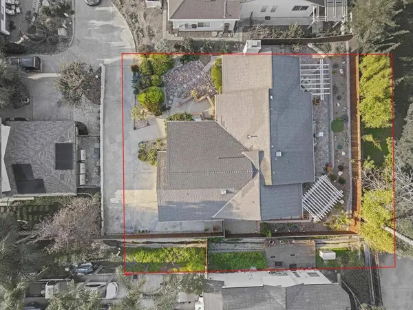 7861 Quince St., La Mesa, CA 91941
