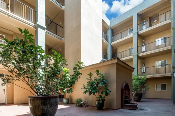 3990 Centre #209, San Diego, CA 92103