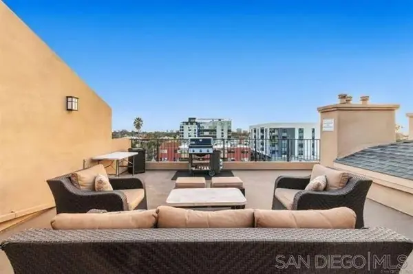 3990 Centre #209, San Diego, CA 92103