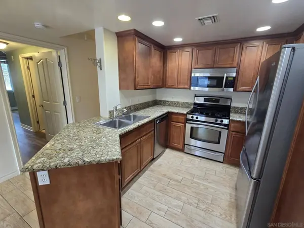 3990 Centre #209, San Diego, CA 92103