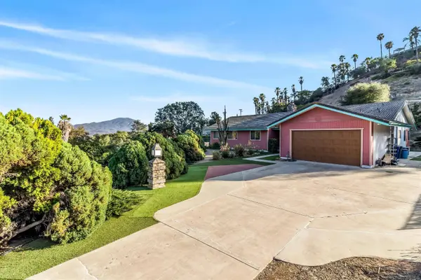 11701 Shadow Valley Rd, El Cajon, CA 92020