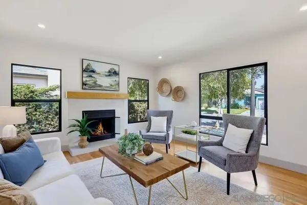 4620 Altadena Ave