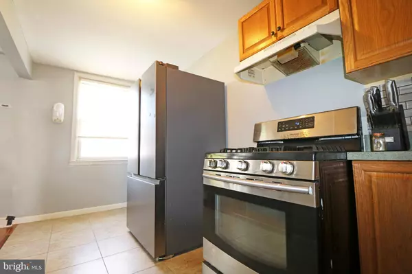 63 W MADISON AVE, Clifton Heights, PA 19018