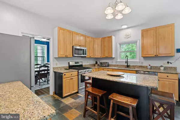 320 BAKER DR, Lincoln University, PA 19352