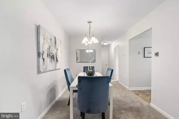 814 SOUTH AVE #J6, Secane, PA 19018