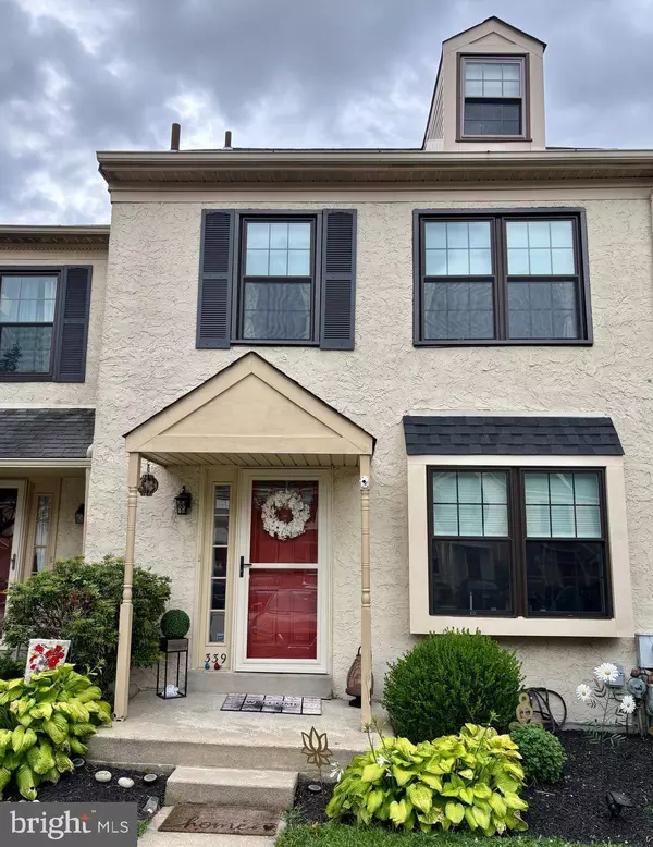 339 SCOLA RD, Brookhaven, PA 19015