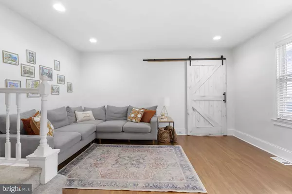 612 SUMMIT AVE, Prospect Park, PA 19076