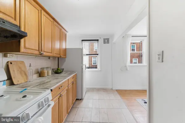 1203 EDGEHILL RD, Darby, PA 19023