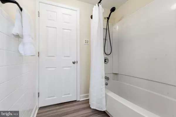 110 MARIANVILLE RD, Aston, PA 19014