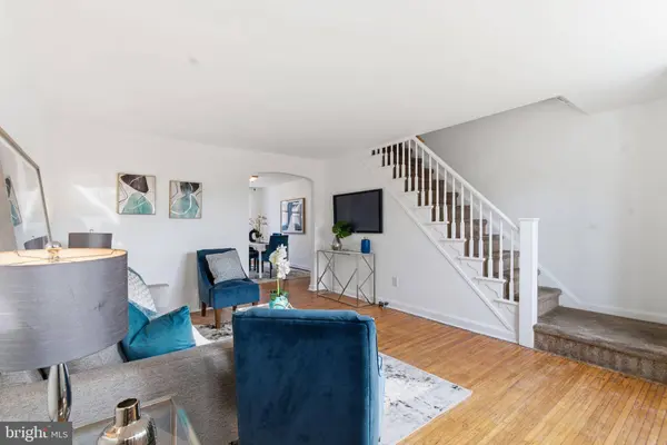 1203 EDGEHILL RD, Darby, PA 19023