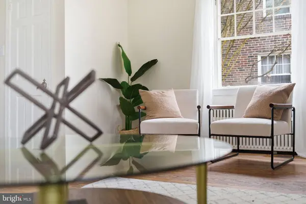 725 IRVINGTON PL, Chester, PA 19013