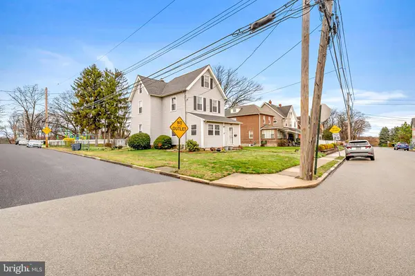 203 FAIRVIEW RD, Clifton Heights, PA 19018