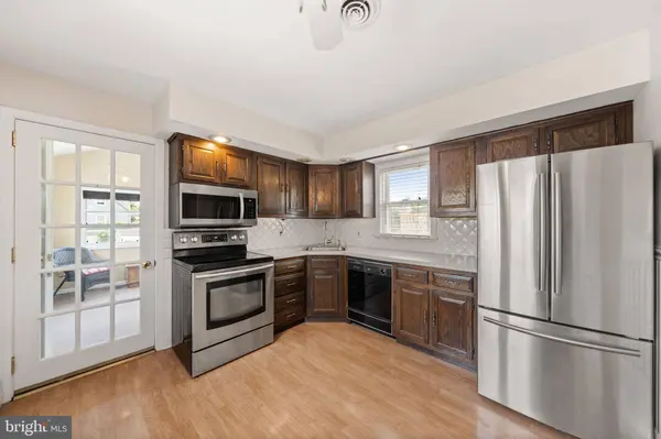 920 BELMONT AVE, Secane, PA 19018