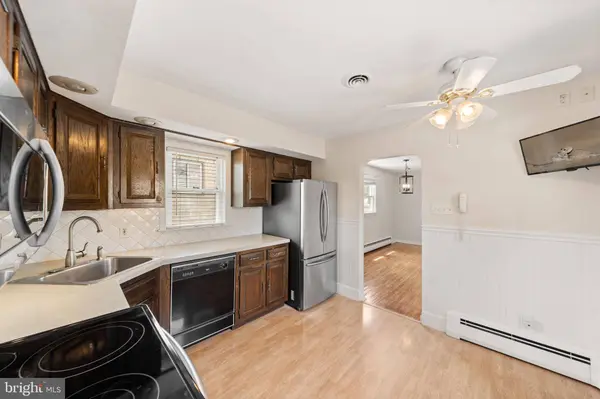 920 BELMONT AVE, Secane, PA 19018