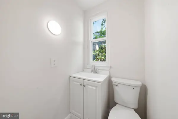 725 IRVINGTON PL, Chester, PA 19013