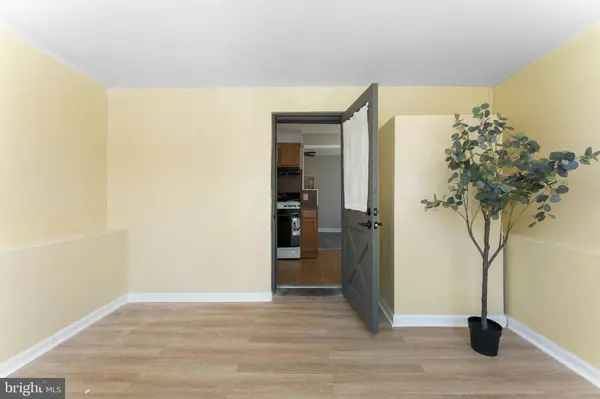 1038 LAWRENCE AVE, Darby, PA 19023