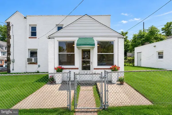 1038 LAWRENCE AVE, Darby, PA 19023