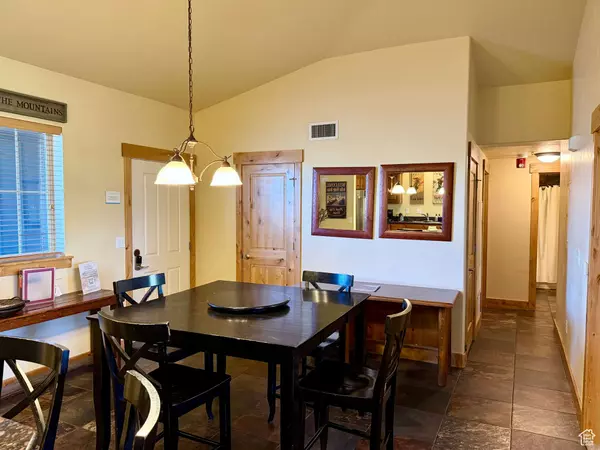 5519 LILLEHAMMER LN #1406, Park City, UT 84098