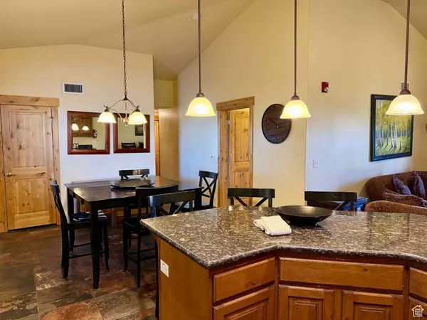 5519 LILLEHAMMER LN #1406, Park City, UT 84098