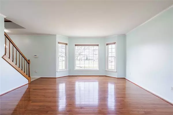 162 Chelsea Meadows DR, West Henrietta, NY 14586