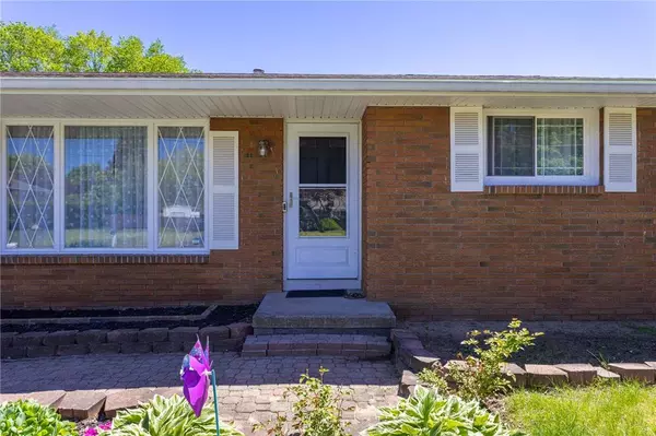 62 Frandee LN, Rochester, NY 14626