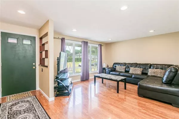 62 Frandee LN, Rochester, NY 14626