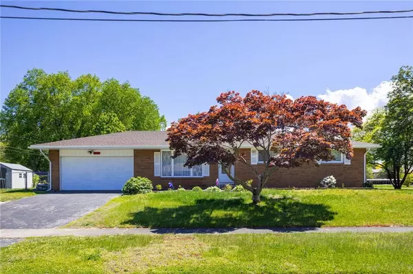 62 Frandee LN, Rochester, NY 14626