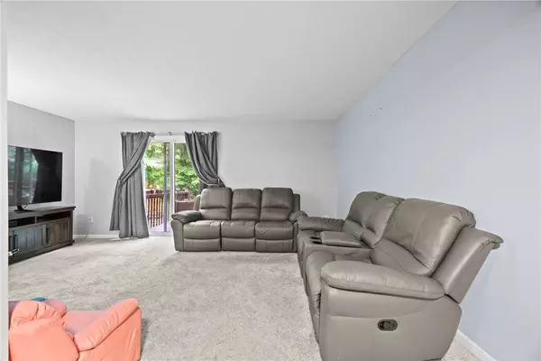 51 Woodridge, Henrietta, NY 14467