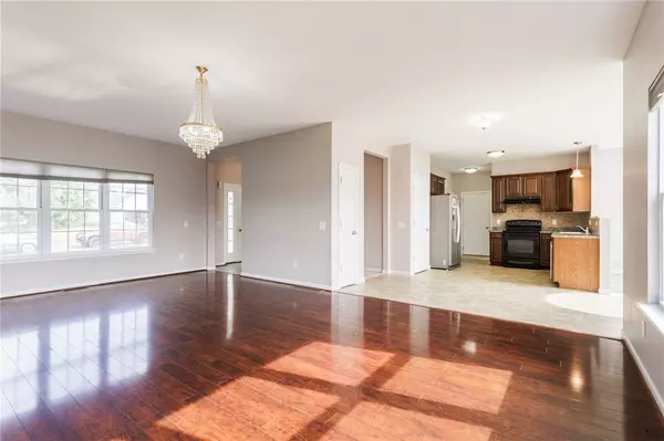 76 Doncaster, West Henrietta, NY 14586