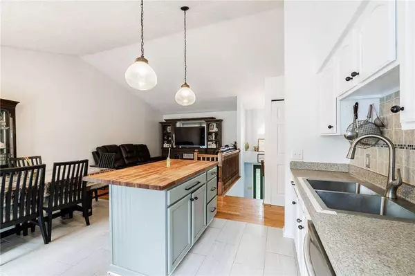 28 Cattaragus DR, Rochester, NY 14623