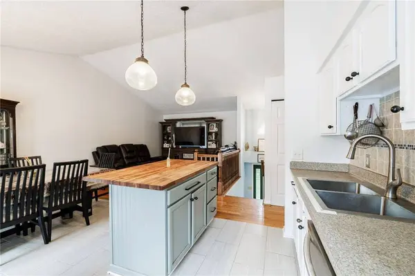 28 Cattaragus DR, Rochester, NY 14623