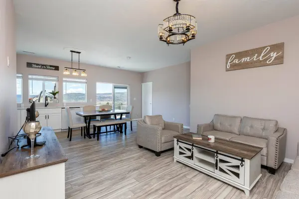 39725 N Overlook Ln, Seven Bays, WA 99122