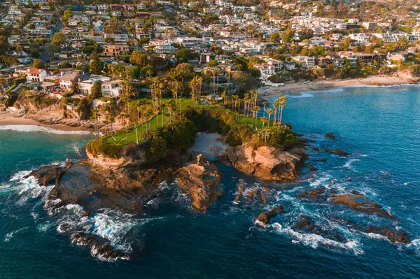 Living in a Master-Planned Community in Orange County: Is It Worth It?,Hailey Potok