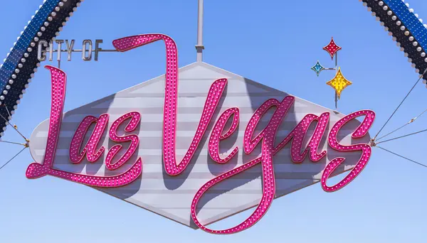 From Desert Living to Coastal Comfort: Why Las Vegas Homeowners Are Moving to Orange County