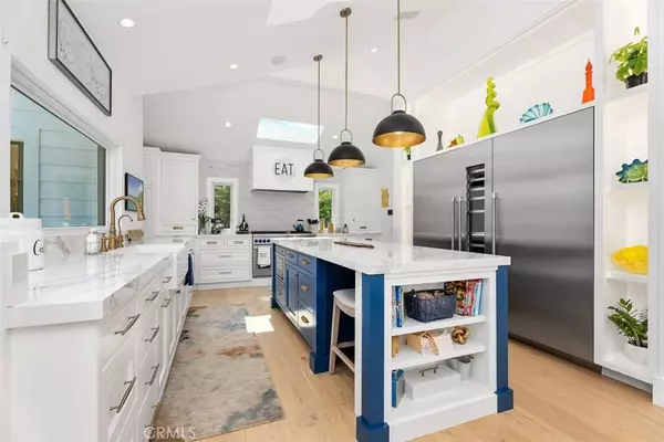 1954 Port Locksleigh PL, Newport Beach, CA 92660