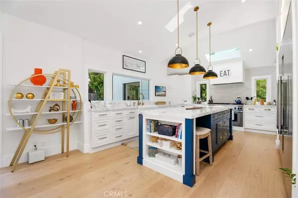 1954 Port Locksleigh PL, Newport Beach, CA 92660