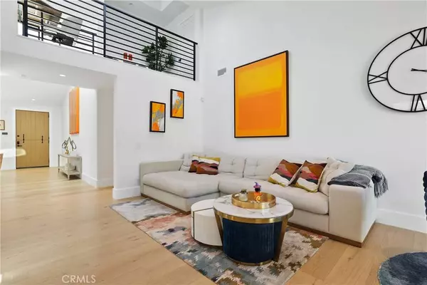 1954 Port Locksleigh PL, Newport Beach, CA 92660