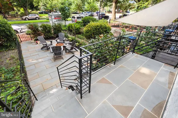 1216 MARYLAND AVE NE, Washington, DC 20002