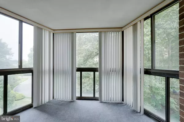 15115 INTERLACHEN DR #3-516, Silver Spring, MD 20906