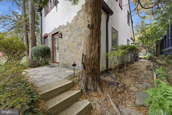 4607 VAN NESS ST NW, Washington, DC 20016