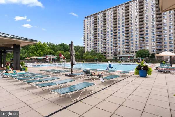 5225 POOKS HILL RD #1305N, Bethesda, MD 20814