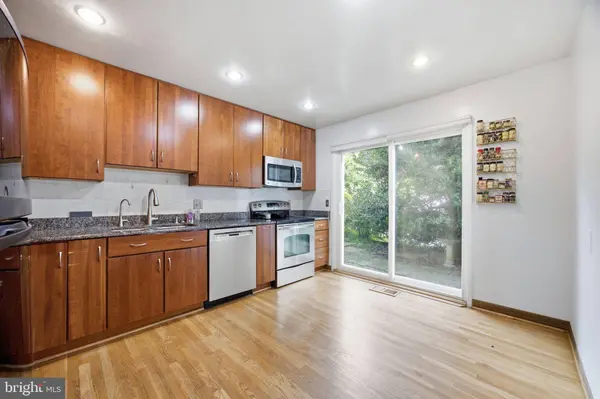 9 WATCHWATER WAY, Rockville, MD 20850
