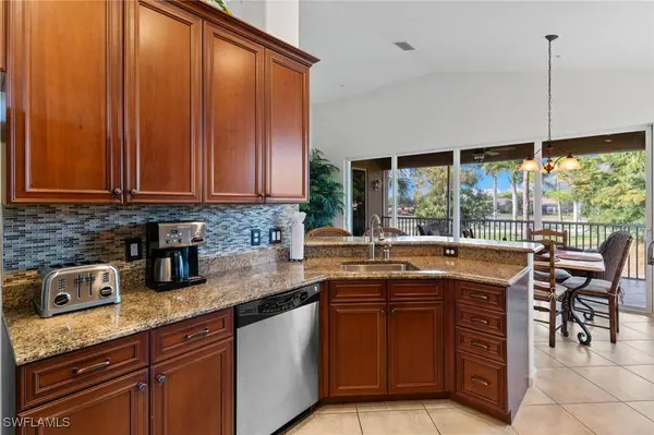 6693 Alden Woods CIR #202, Naples, FL 34113