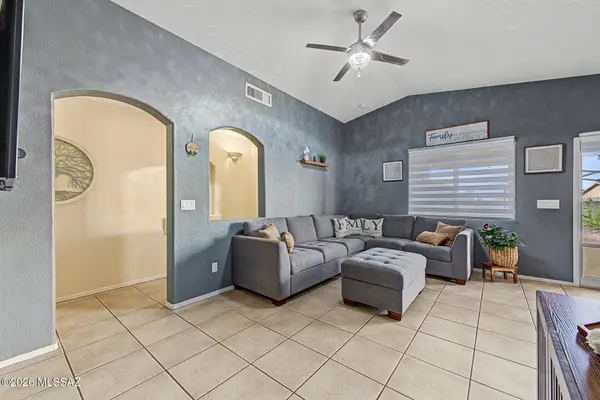 10159 E Desert Gorge Dr, Tucson, AZ 85747