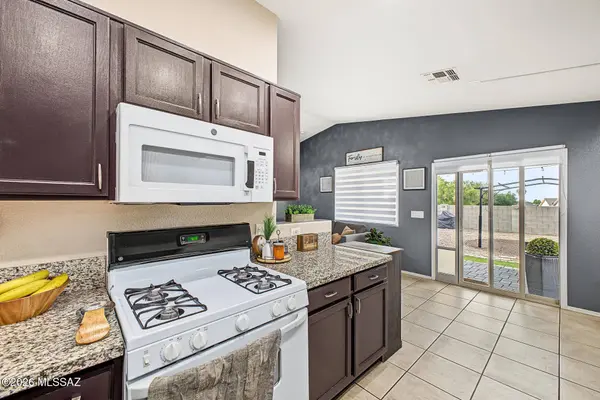 10159 E Desert Gorge Dr, Tucson, AZ 85747