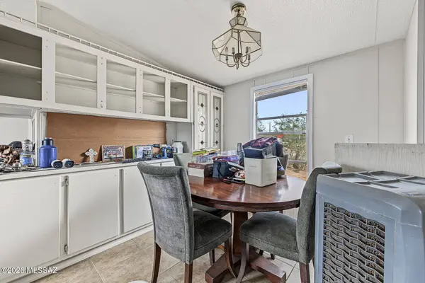8302 S Cover View Rd, Tucson, AZ 85736
