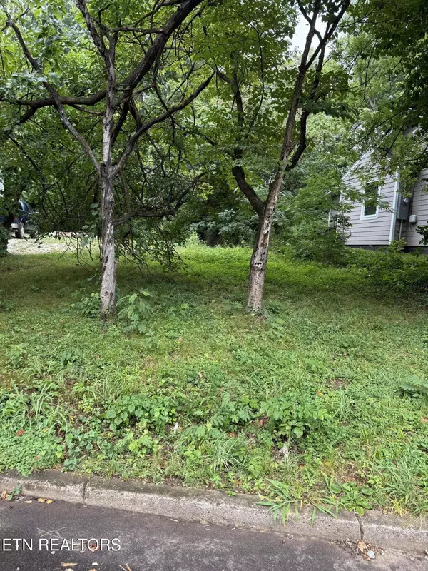 4216 Mccalla Ave, Knoxville, TN 37914